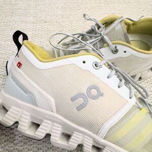 On Running Cloud X Shift Women's 10 Vapor Acacia White Yellow Sneakers